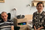 ‚Náš Rain Man.‘ Seniorka s autistickým synem hledala v Česku roky ubytování v sociálních službách