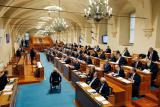 Senát schválil členství Finska a Švédska v NATO. Souhlas zbývá ještě od sedmi z třiceti aliančních států