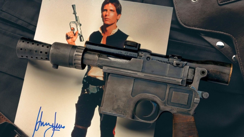 Zbraň Hana Sola jde do aukce. Ikonická rekvizita ze Star Wars se dlouho považovala za ztracenou
