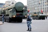 Západ má silnější armády než Rusko, proto Kreml investoval spíš do jaderných zbraní, tvrdí analytik