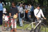 ‚Ať žije saké!‘ Japonsko chce oživit ekonomiku kampaní, která má mladé přimět víc pít alkohol