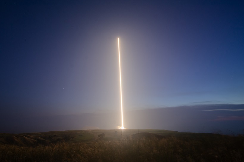 Americká firma Rocket Lab chce přepravovat zboží raketami. Extrémně rychlý transport láká i armádu