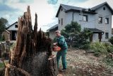 Víkendová vichřice na Novojičínsku byla tornádo, zničilo střechy, stromy a ploty ale nikdo nebyl zraněn