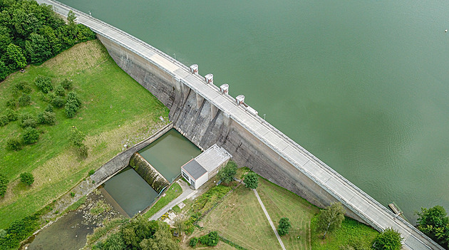 Tajemství přehrad: Žermanickou nádrž chrání hráz před hrází