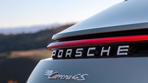 O akcie Porsche mají investoři zájem. Volkswagen jejich cenu stanovil na 82,50 eura