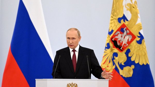 Je to vůle milionů lidí. Putin začal v Kremlu oznamovat anexi čtyř ukrajinských oblastí, odvolával se na výsledky válek a bitev