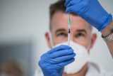 Podle epidemiologů se blíží silná vlna nákazy chřipky. Zájem o vakcínu má zlepšit nová osvětová kampaň