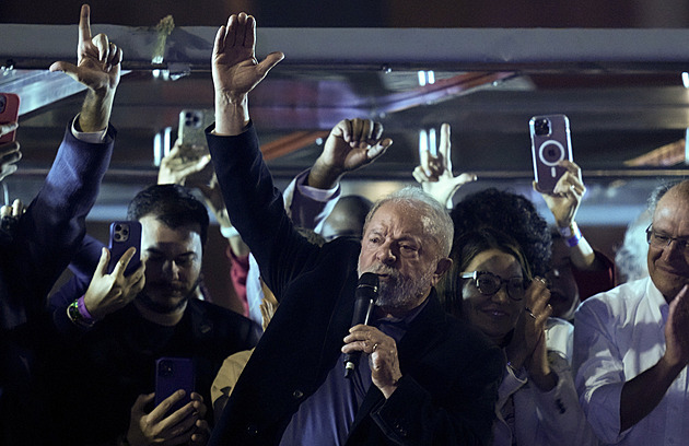 První kolo prezidentské volby v Brazílii vyhrál Lula da Silva