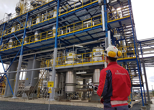 Unipetrol rozjel výrobu kapalného uhlovodíku, po látce je vysoká poptávka
