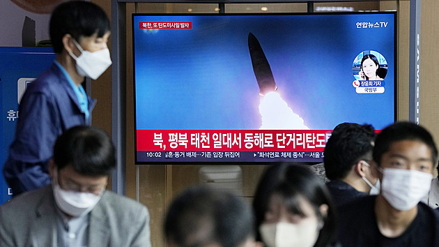 Japonsko přeletěla další severokorejská raketa. Ukryjte se, vyzvala vláda