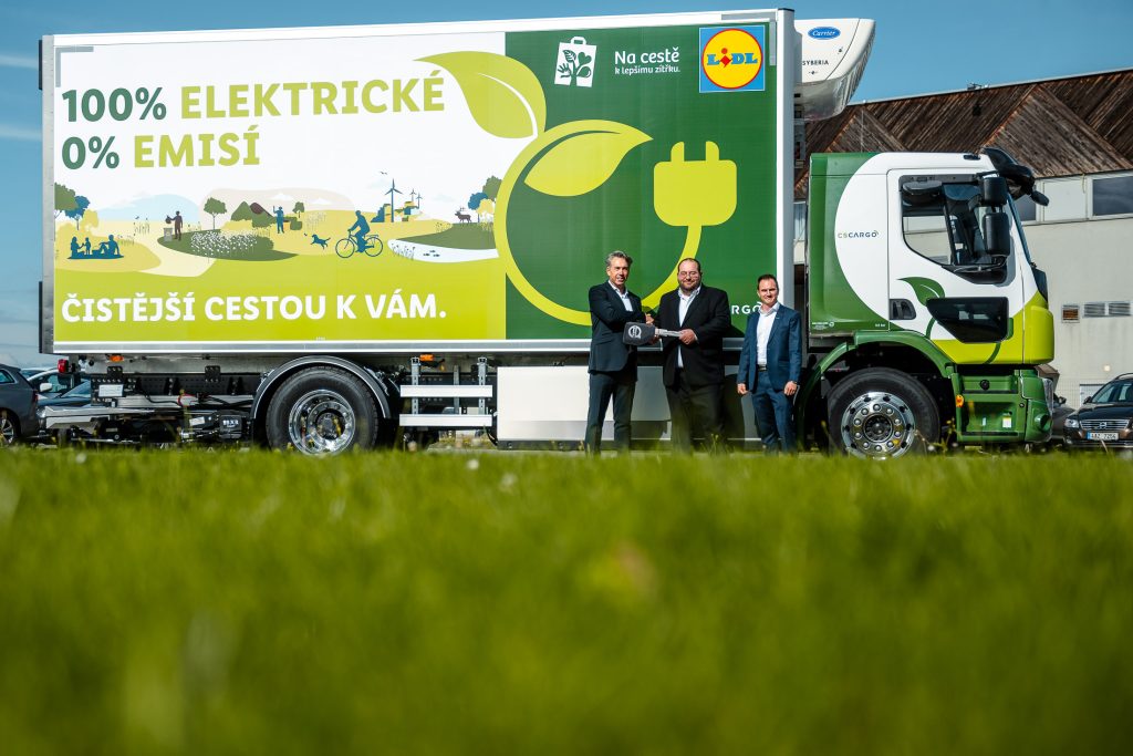 Lidl využívá v Česku elektrické nákladní auto Volvo