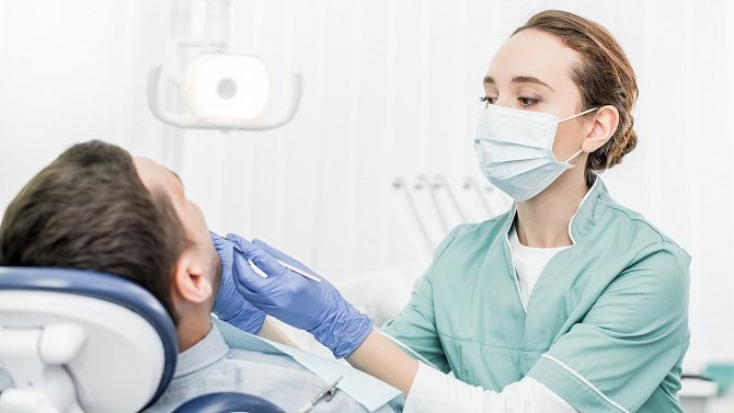 Zubaři dostanou od ledna za druhou „prevenci“ 150 Kč