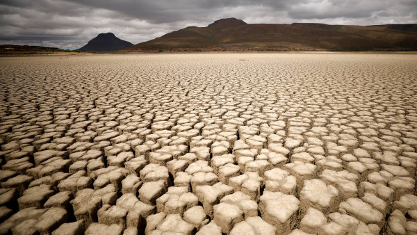 V boji proti změně klimatu nepomůže rozvojová pomoc. Pomůže více kapitalismu