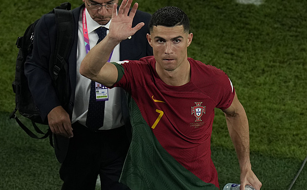 Ronaldo: Skok. Penalta. Rekord! Velký den pro portugalského supermana