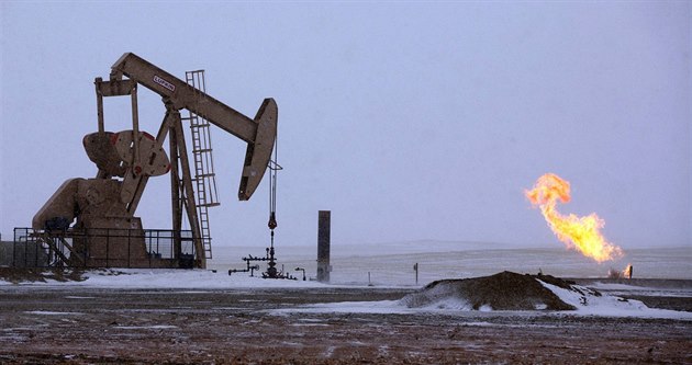 Světu hrozí nedostatek nafty, výpadek by postihl všechna odvětví