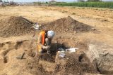 Domácí oltář pro tajemné obřady? Překvapivé nálezy odkryli archeologové na stavbě dálnice