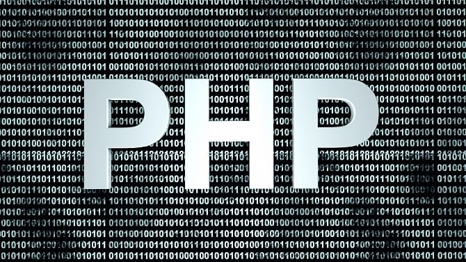 PHP Jet vs. Laravel: rozdílná filozofie a architektura
