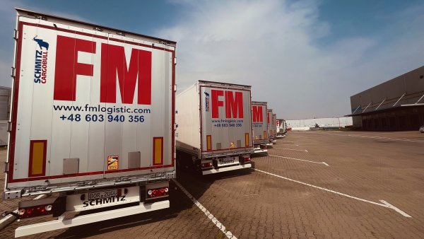 Sto moderních tahačů s návěsy obohatilo firemní flotilu FM Logistic. budou využity primárně pro obsluhu zákazníků z potravinářského a farmaceutického průmyslu