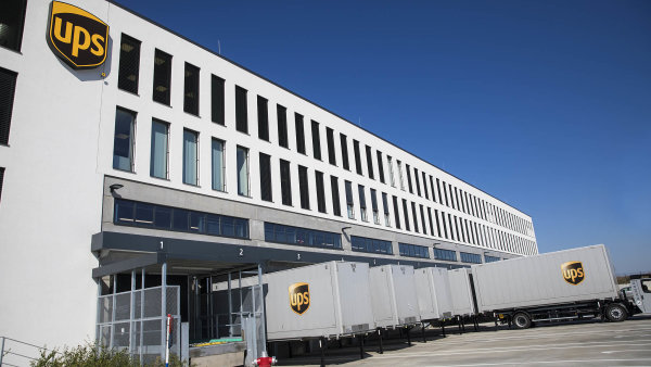 Centrála americké UPS míří do českých rukou. Budova u Ruzyně rozšířila byznys podnikatelů Plachých