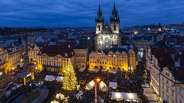 Praha na svátky přivítá méně turistů než před covidem. Zacílila na jiné trhy