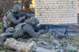 V Česku bude v pěti turnusech cvičit až 800 vojáků z Ukrajiny, schválila Sněmovna. Návrh posoudí Senát