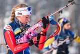 Biatlonistka Davidová vstoupila do sezony sedmým místem, vytrvalostní závod ovládla Švédka Öbergová