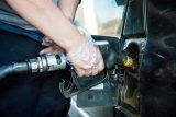 Maďarsko na návrh MOL zrušilo zastropování cen pohonných hmot. Vláda to oznámila krátce předtím