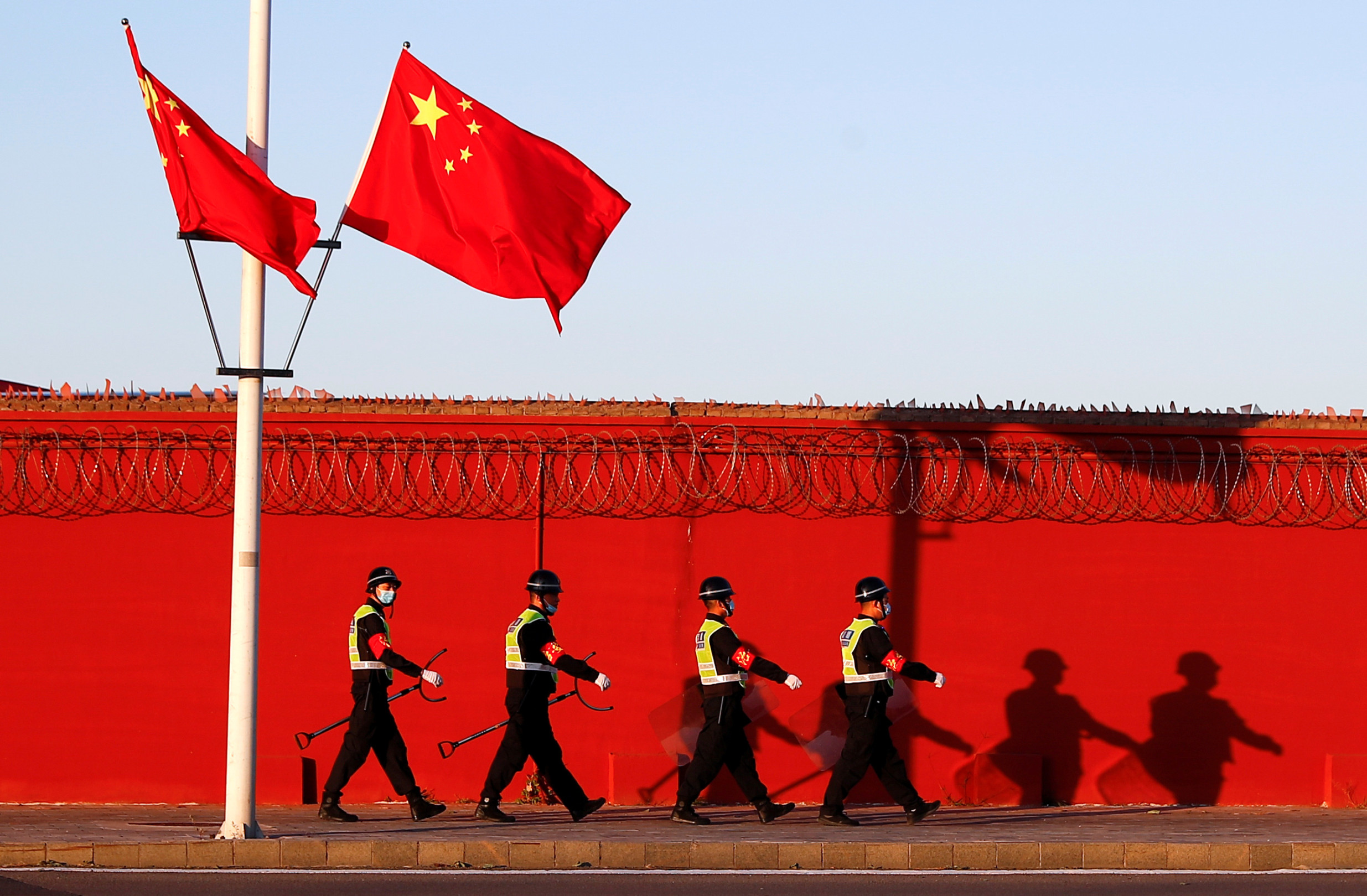 Čína tvrdí, že zavřela nelegální policejní stanice v Praze. Ovládala přes ně svou zdejší menšinu