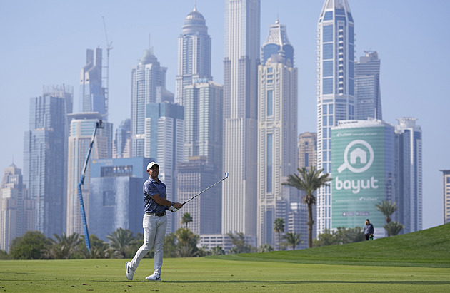 Golfista McIlroy potřetí v kariéře ovládl turnaj DP World Tour v Dubaji