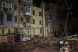 ONLINE: Ruská raketa zasáhla bytový dům v Charkově, úřady informují o jednom mrtvém