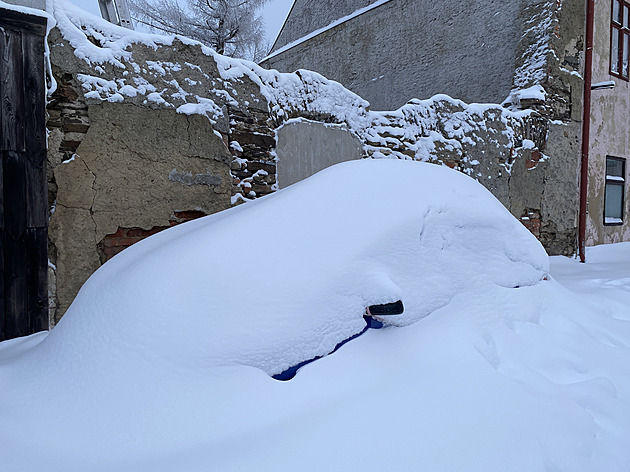 Kvíz pro experty: Ještě víc sněhu. Poznáte auta pod bílou peřinou?