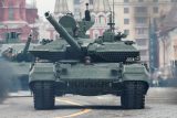 ONLINE: Medveděv slibuje dodávky zbraní, mají ‚zasadit zdrcující ránu ukrajinským neonacistům‘