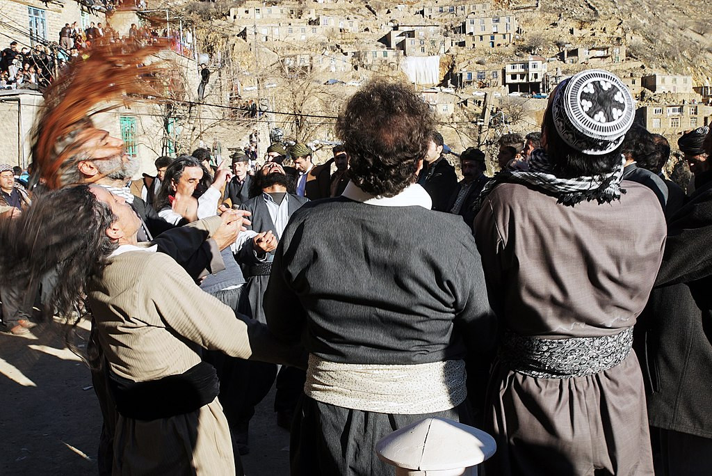 Již stovky let oslavují v horách Kurdistánu svátek Pír Šáljár dervišským tancem