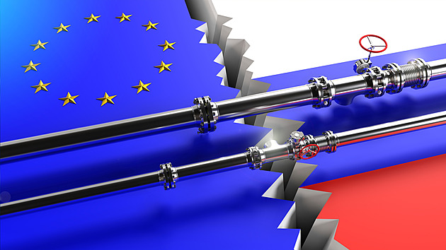 Státy EU se dohodly na cenovém stropu 100 dolarů za barel na ropu z Ruska