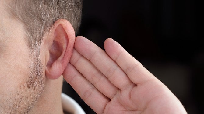 Po covidu přichází závratě i poruchy sluchu. Lékaři ošetřují víc pacientů