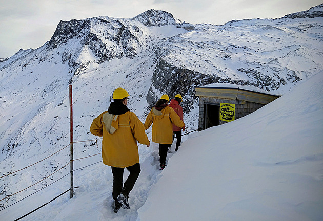 Zažijte slavný Hintertux na tři způsoby: na lyžích, v ledovci i pod ním