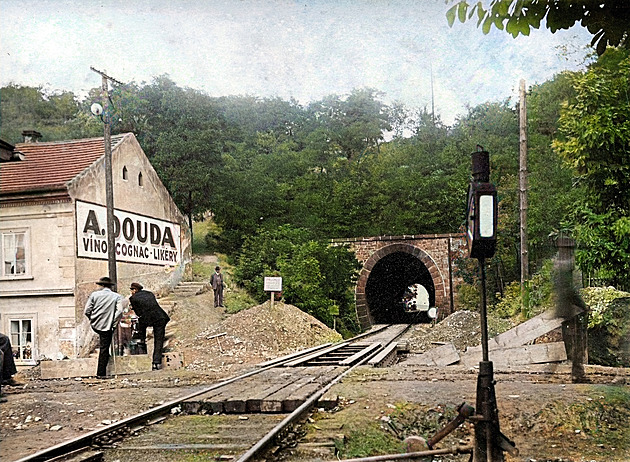 ZANIKLÉ TRATĚ: Dráha do Modřan vedla tunelem i Krčským lesem