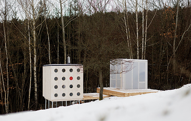 Saunu ze šesti smrkových biodesek může proměnit i na chatu nebo dílnu