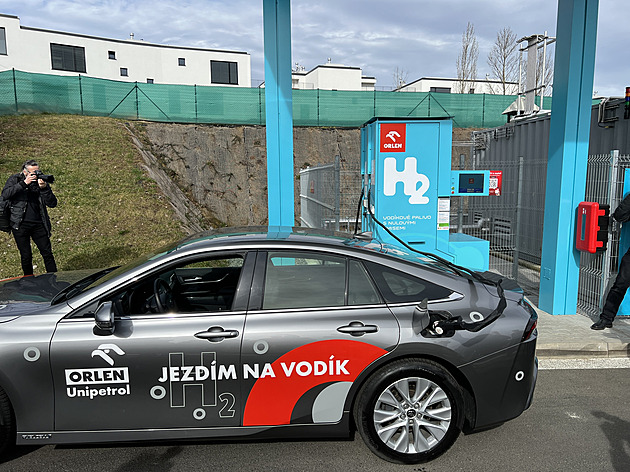 V Česku začala doba vodíková. Kilometr z první čerpačky vyjde na 2,80 Kč.
