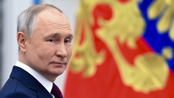 Mezinárodní trestní soud vydal zatykač na Putina. Kvůli útokům na civilní infrastrukturu a únosům dětí