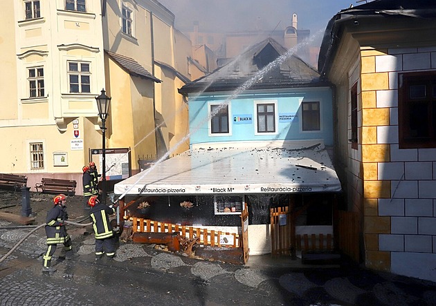 Situace po požáru v Banské Štiavnici je stabilizovaná, pomoc nabízí i Česko