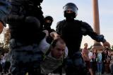 Odsouzen kvůli studentskému videu. ,Mladí Rusové nemají šance, na vše jsou sami,‘ říká politický vězeň