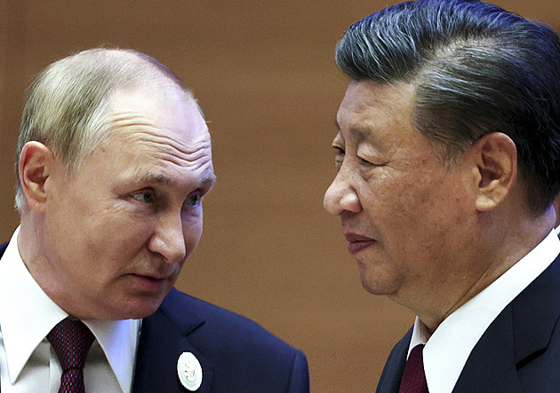 Si Ťin-pching přiletěl do Moskvy. S Putinem probere Ukrajinu a mírový plán