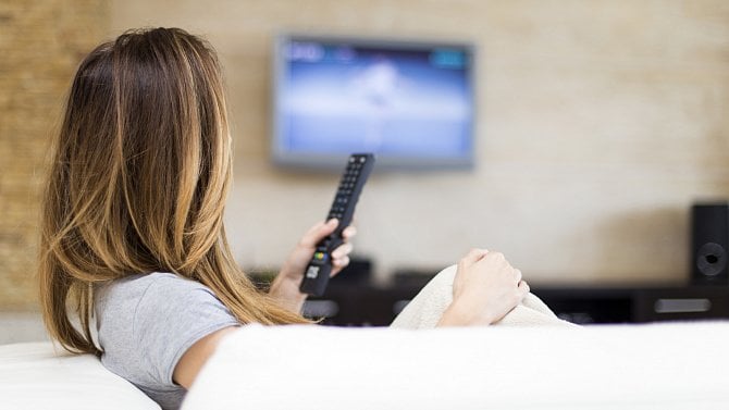 Diváků s placenou televizí je u nás o třetinu méně než na Slovensku