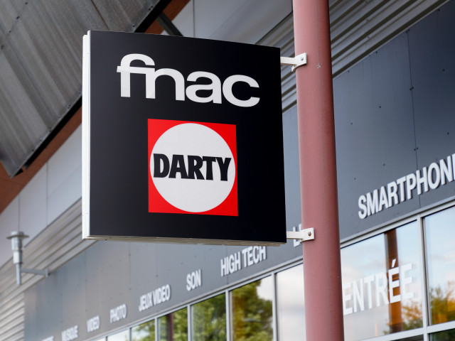 Křetínský se stal největším akcionářem francouzského řetězce Fnac Darty