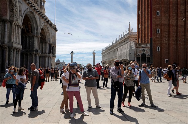 Benátky omezí pronájmy bytů turistům. Nechtějí být jen skanzen bez trvalého života