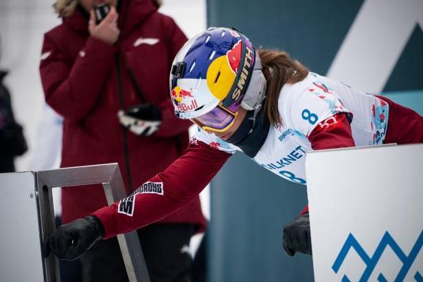

Adamczyková se kvalifikovala na SP v Kanadě. Dál jdou i tři čeští snowboardcrossaři

