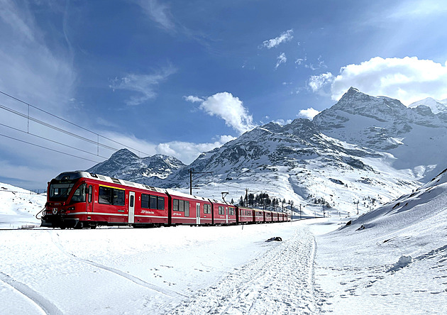 Na lyže Rhétskou dráhou. Zima ve Švýcarsku je opravdu jiný level