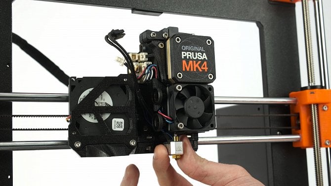 Do prodeje jdou tiskárny MK4, zrychlují 3D tisk a jsou tišší