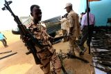 Súdánská vláda vyzývá občany, aby se bránili proti milicím RSF. Vyzbrojit se mají u armády